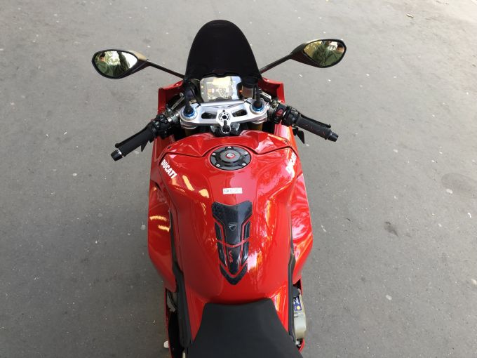 DUCATI PANIGALE 1103 V4 4