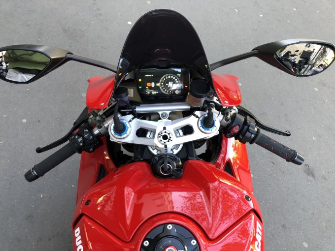 DUCATI PANIGALE 1103 V4 4