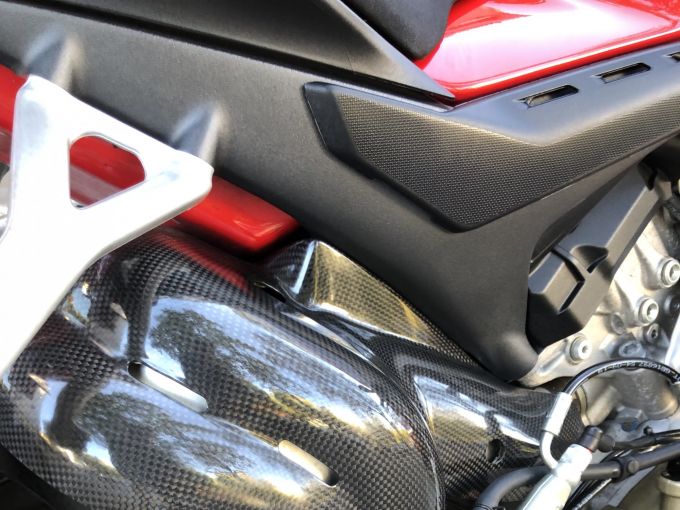 DUCATI PANIGALE 1103 V4 4