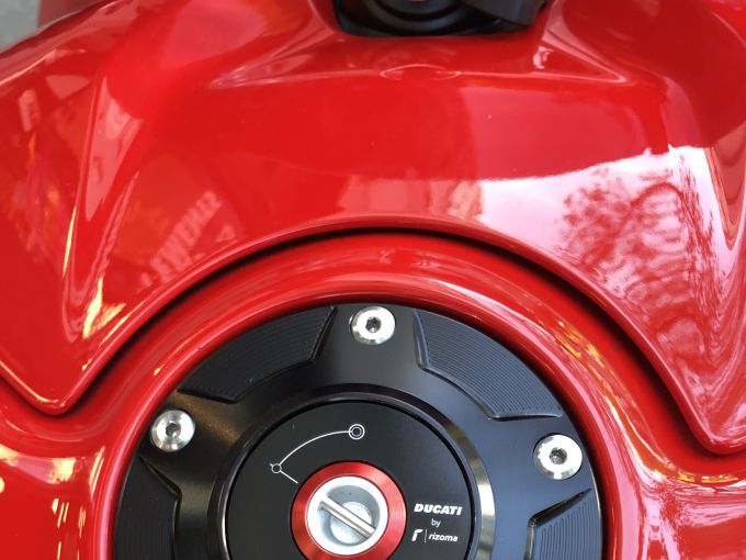 DUCATI PANIGALE 1103 V4 4