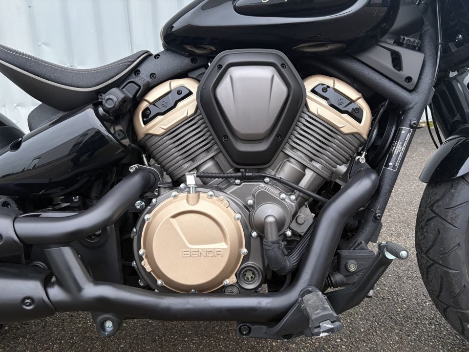 BENDA MOTOR NAPOLEON 500 4