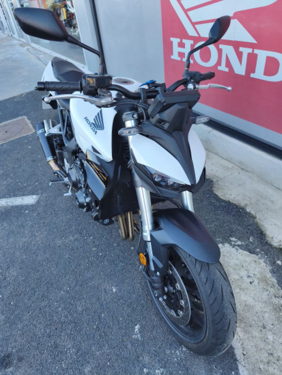 HONDA CB 1000 Hornet 4