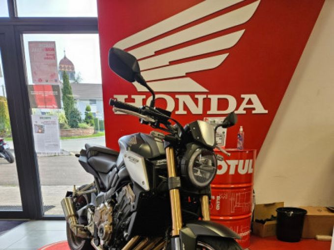 HONDA CB650R Neo Sports Café 4
