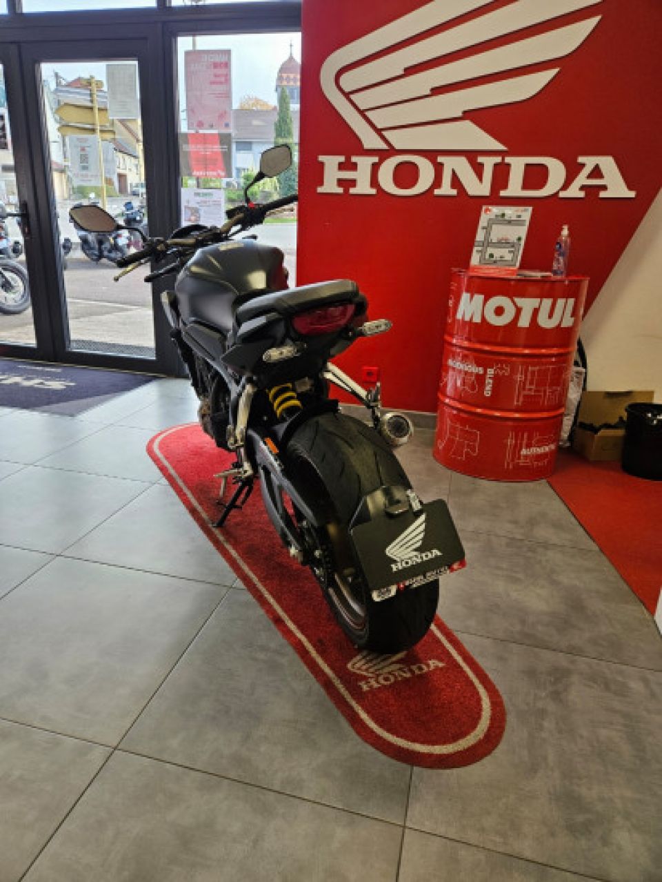 HONDA CB650R Neo Sports Café 4