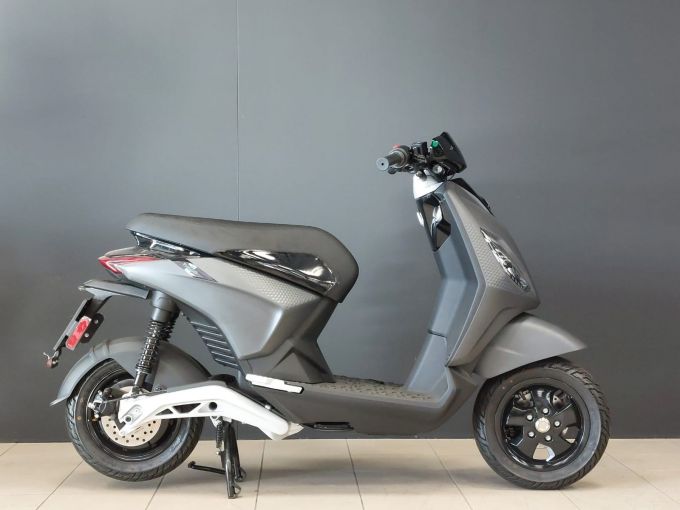 PIAGGIO 1 ACTIVE 4
