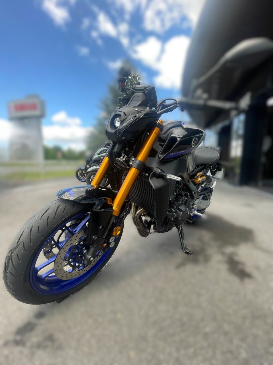 YAMAHA MT-09 SP 4