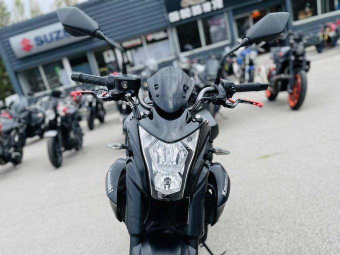 KAWASAKI ER-6 4