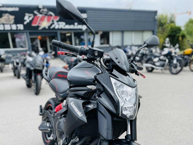 KAWASAKI ER-6 4