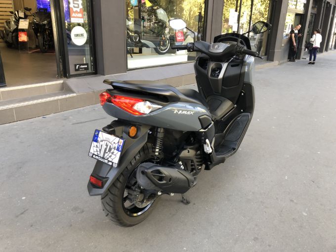 YAMAHA NMAX 125 4