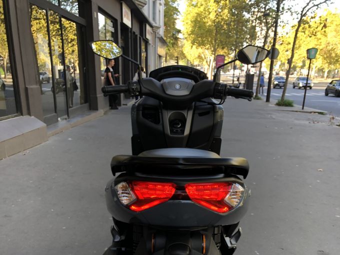 YAMAHA NMAX 125 4