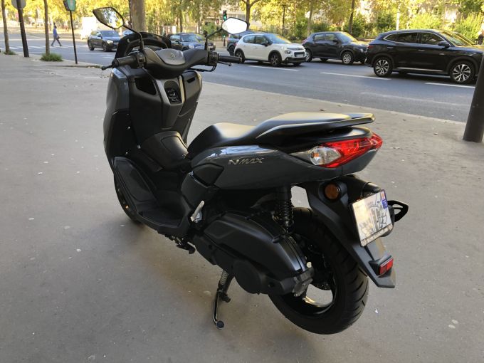 YAMAHA NMAX 125 4