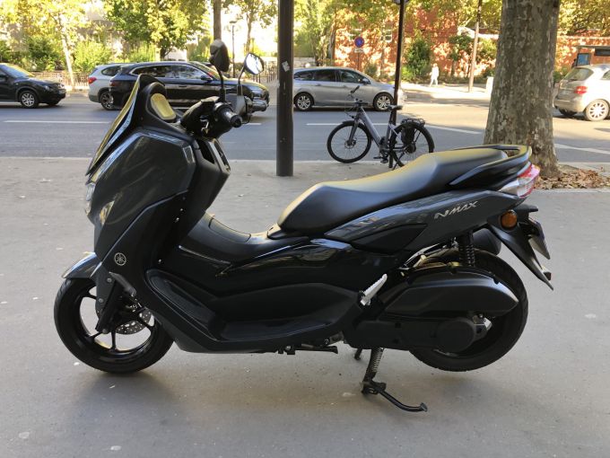 YAMAHA NMAX 125 4