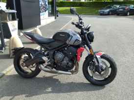 TRIUMPH TRIDENT 660 - 2023