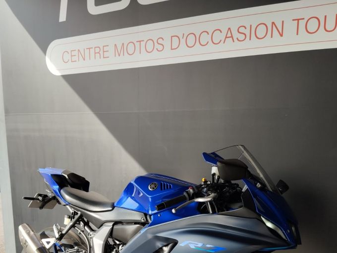 YAMAHA R7 4