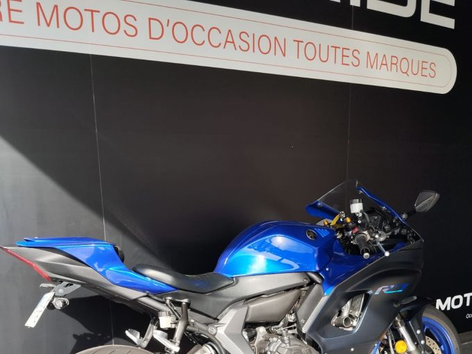 YAMAHA R7 4