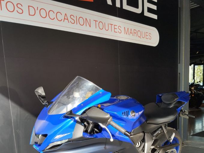 YAMAHA R7 4