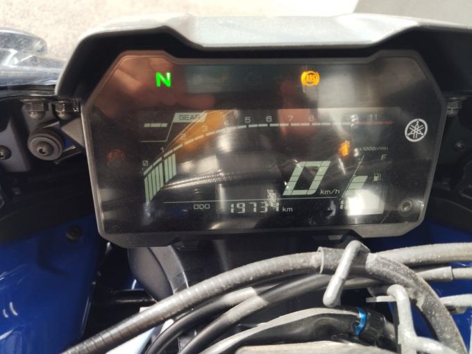 YAMAHA R7 4