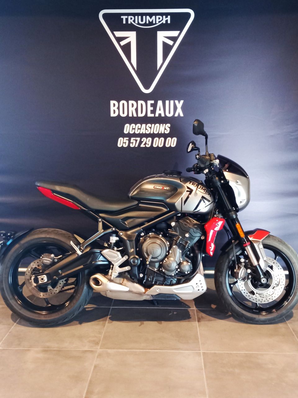 TRIUMPH TRIDENT 660 4