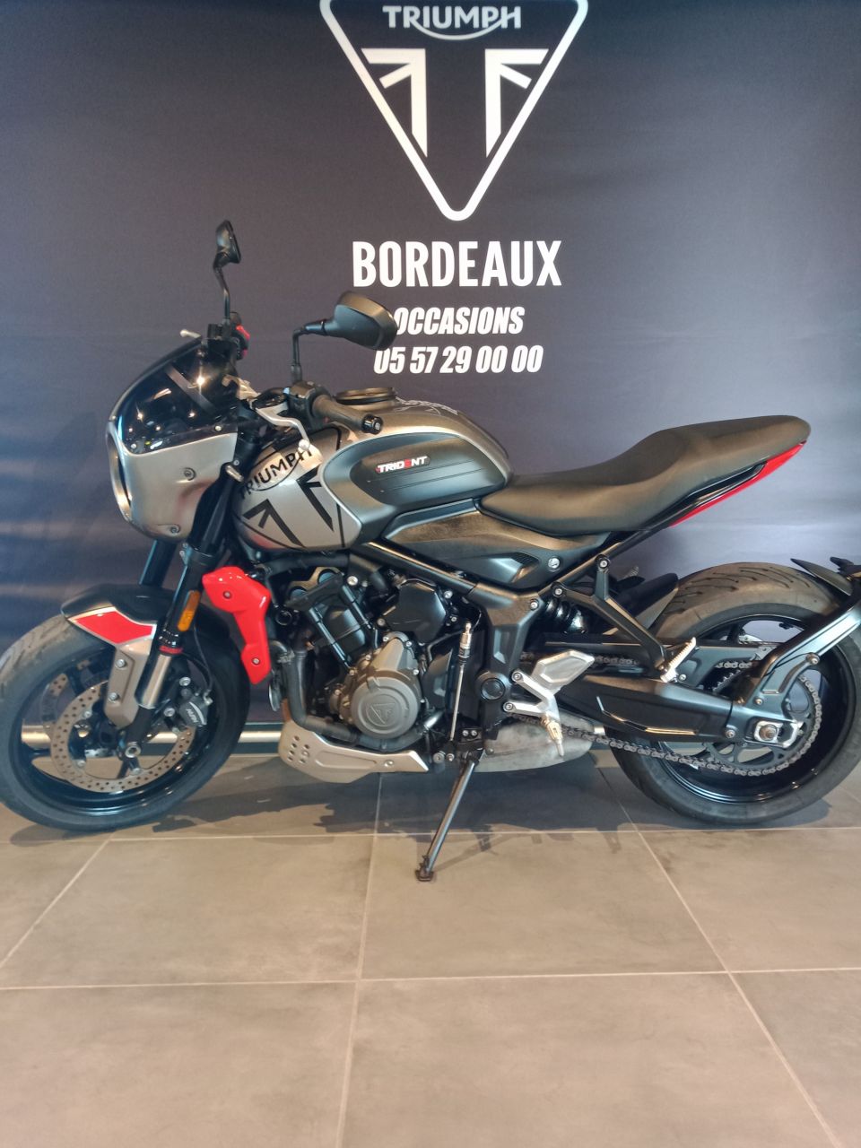 TRIUMPH TRIDENT 660 4