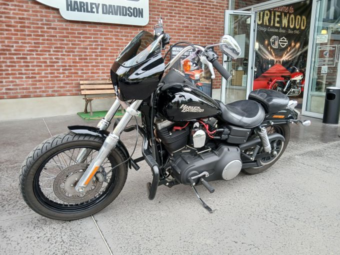 HARLEY-DAVIDSON DYNA STREET BOB 1584 4