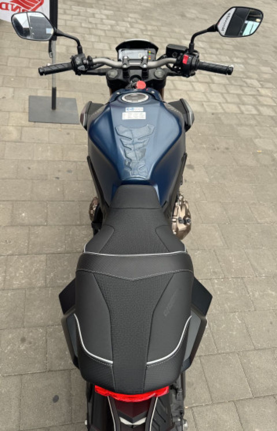 HONDA CB650R Neo Sports Café 4