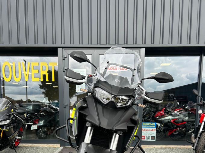 QJ MOTOR SRT 700 X TOURING 4