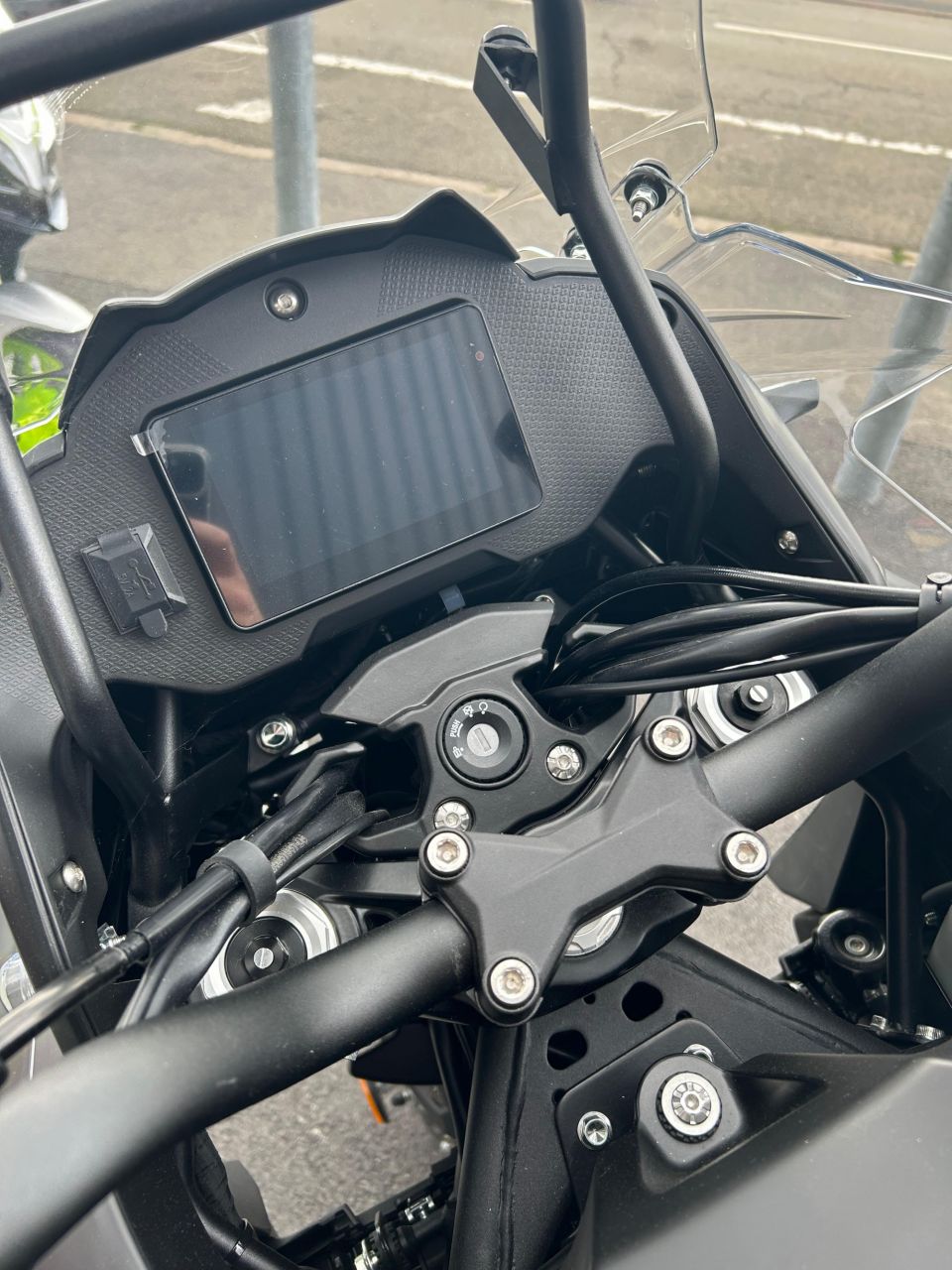 QJ MOTOR SRT 700 X TOURING 4