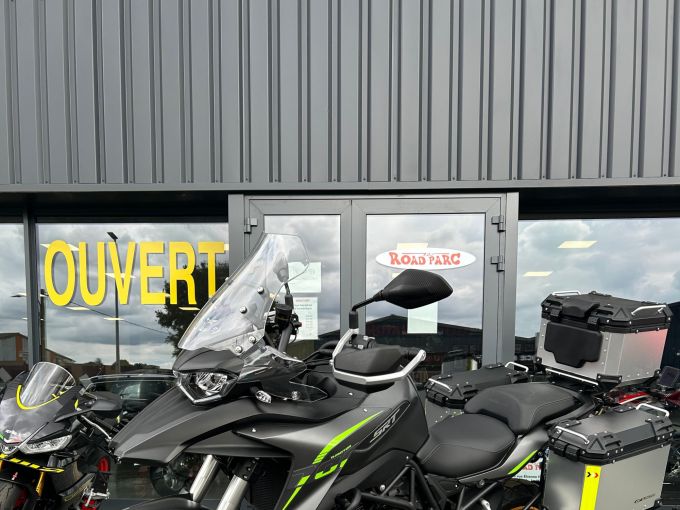 QJ MOTOR SRT 700 X TOURING 4