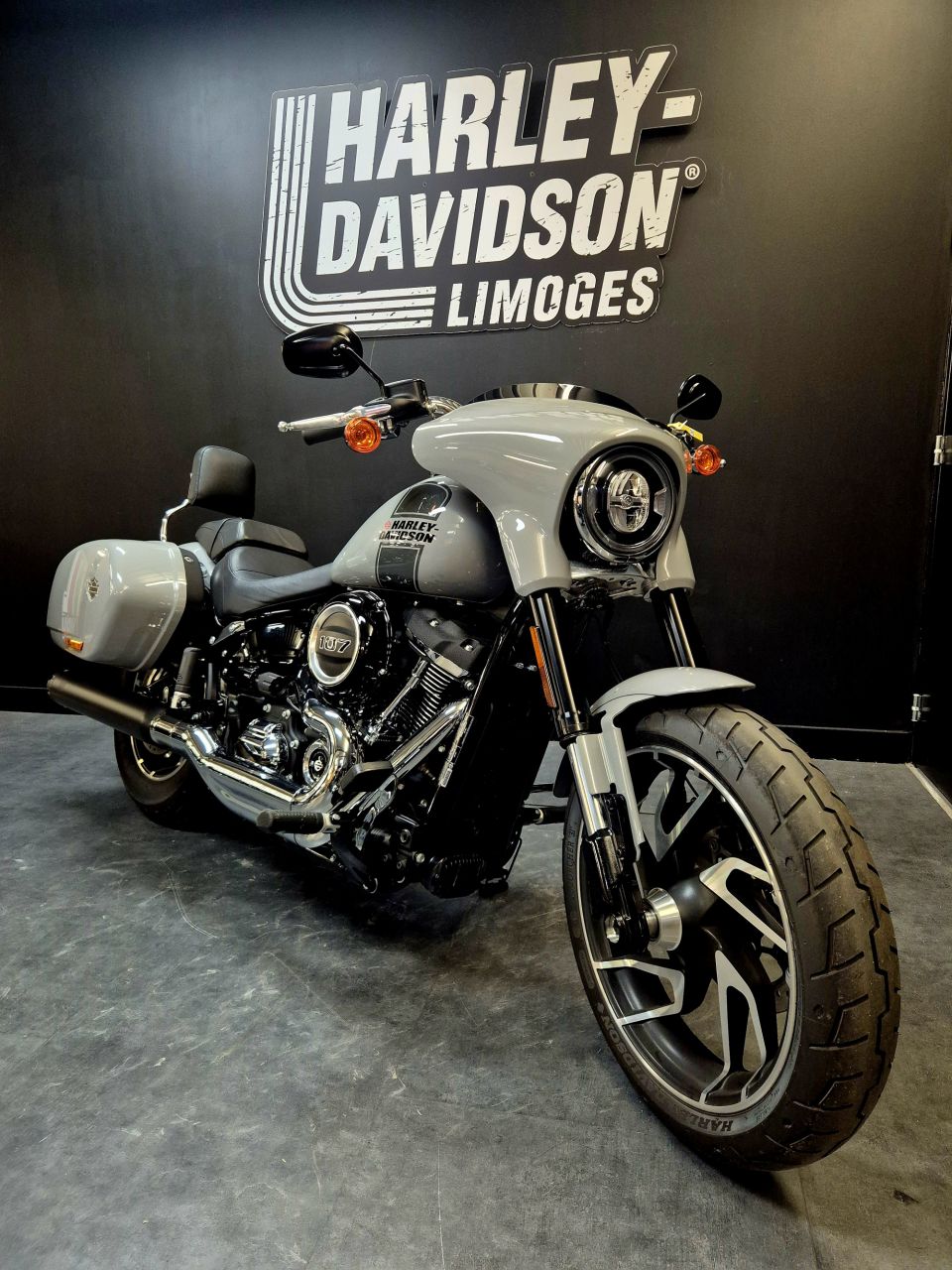 HARLEY-DAVIDSON SOFTAIL SPORT GLIDE 1745 4