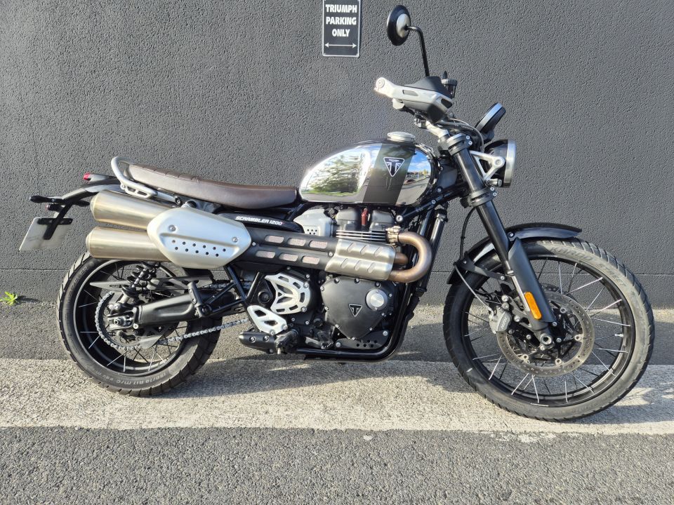 TRIUMPH SCRAMBLER 1200 4