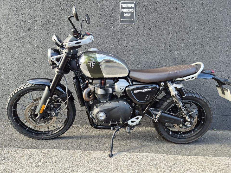 TRIUMPH SCRAMBLER 1200 4