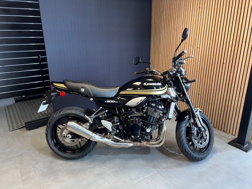 KAWASAKI Z900RS 4