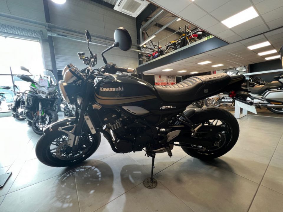 KAWASAKI Z900RS 4