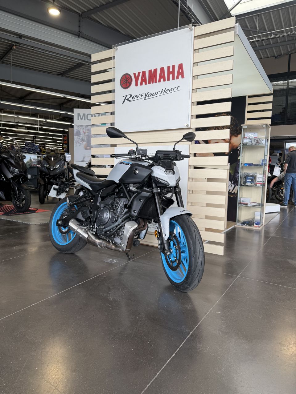 YAMAHA MT-07 Y-AMT 4