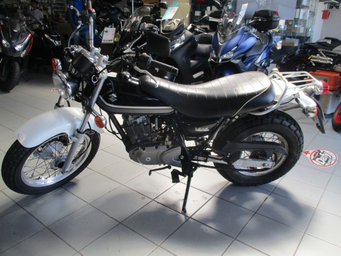 SUZUKI RV VAN VAN 125 4