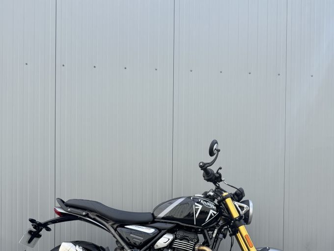 TRIUMPH SPEED 400 4