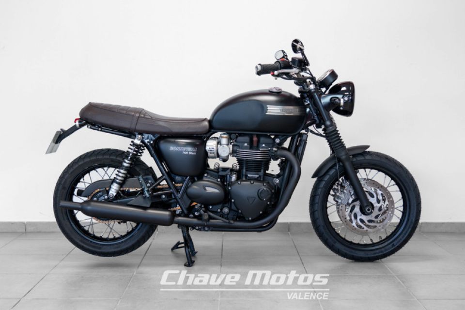 TRIUMPH BONNEVILLE T120 BLACK 1200 4