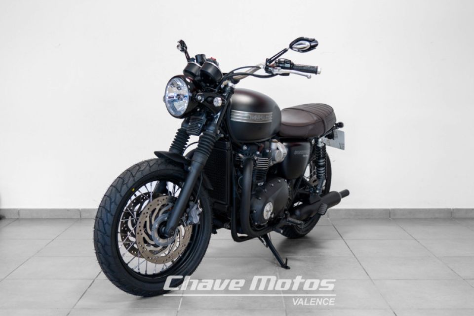 TRIUMPH BONNEVILLE T120 BLACK 1200 4