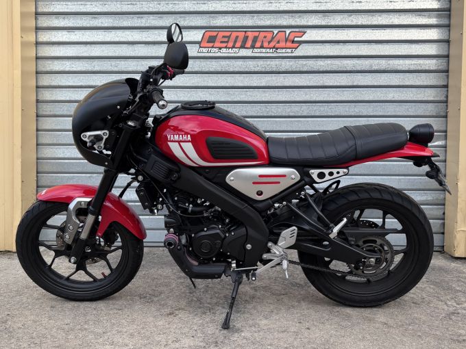 YAMAHA XSR 125 4