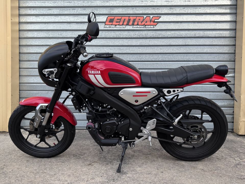 YAMAHA XSR 125 4