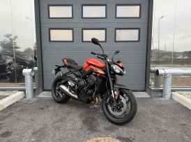 TRIUMPH STREET TRIPLE 765 R - 2025
