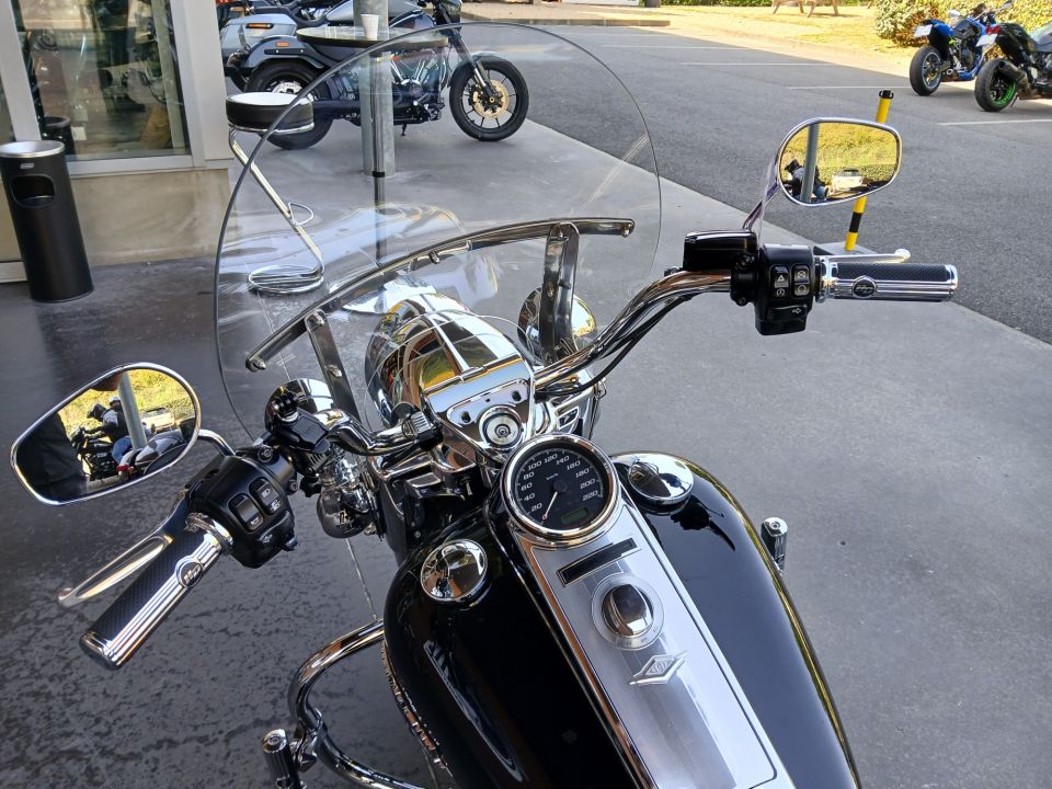 HARLEY-DAVIDSON TOURING ROAD KING 1745 STANDARD 4