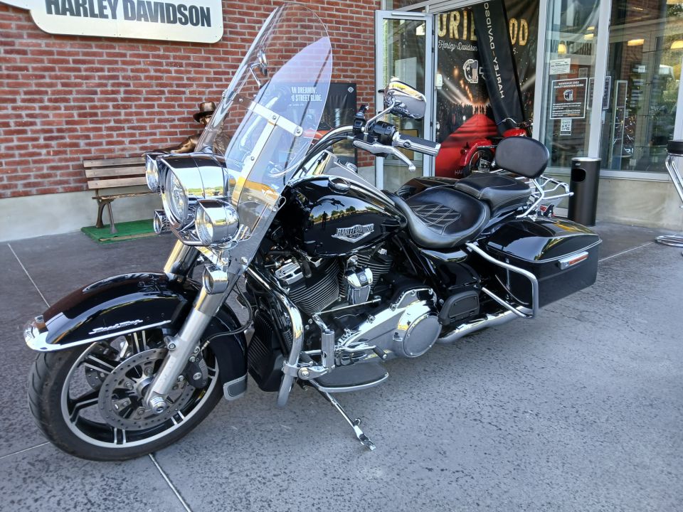 HARLEY-DAVIDSON TOURING ROAD KING 1745 STANDARD 4