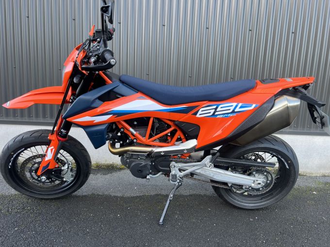 KTM 690 SMC R 4