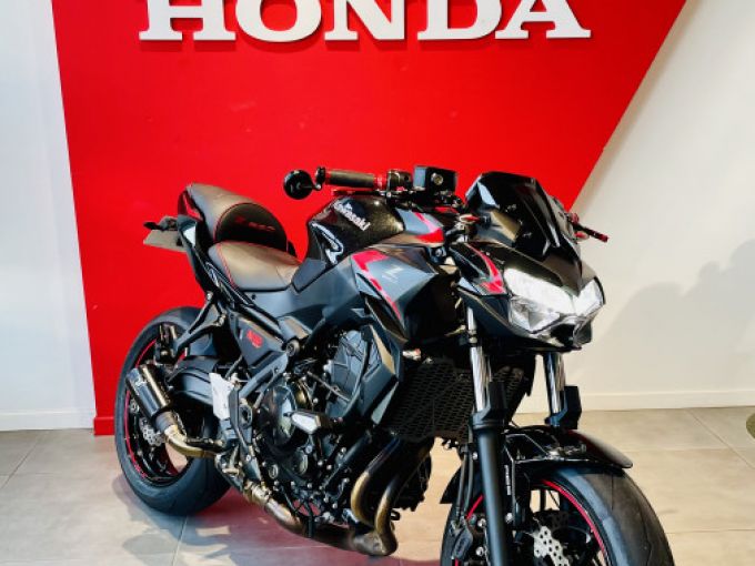 KAWASAKI Z650 ABS 4