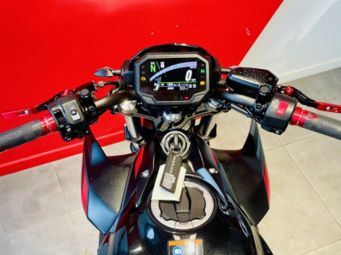 KAWASAKI Z650 ABS 4