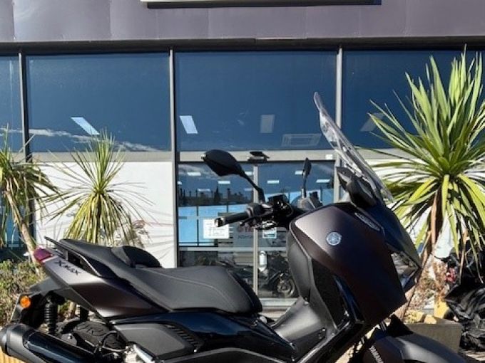 YAMAHA X-MAX 125 TECH MAX 4