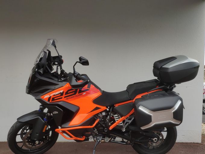 KTM 1290 SUPER ADVENTURE 4