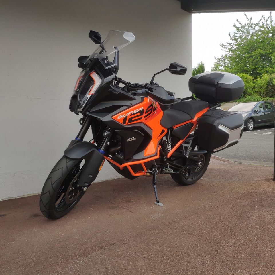 KTM 1290 SUPER ADVENTURE 4