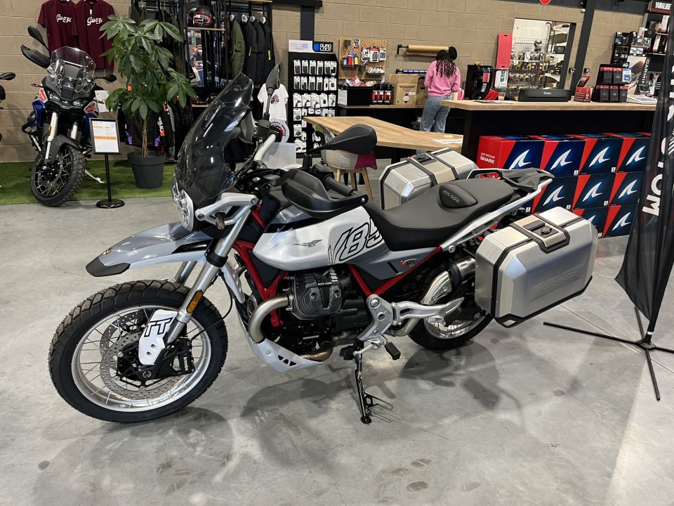 MOTO GUZZI V85 TT 850 4